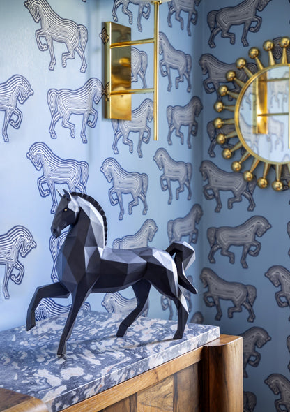 Facettierte Origami-Form des Pferdes aus Porzellan