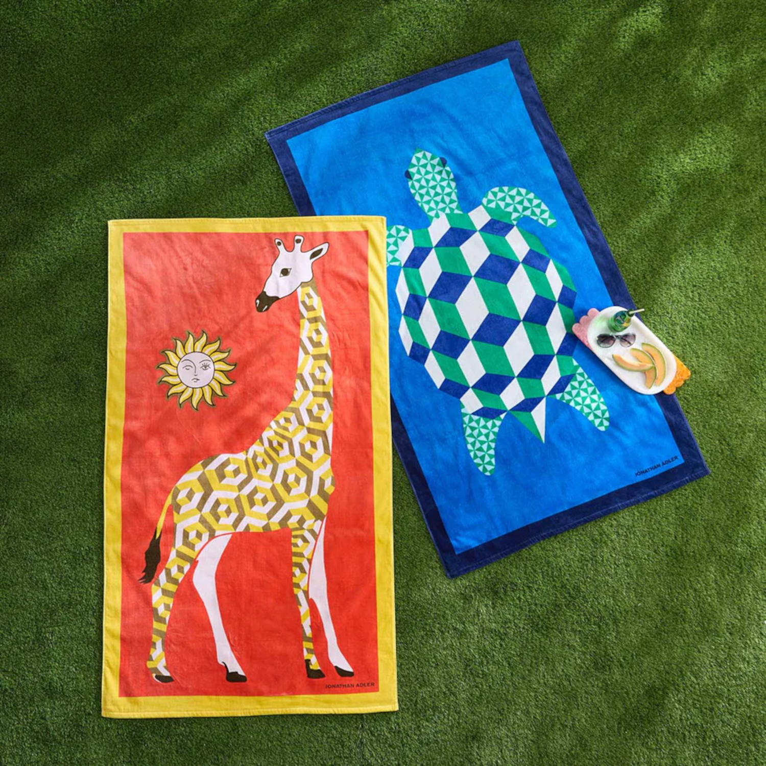 Sommerliches Design-Strandtuch von Jonathan Adler