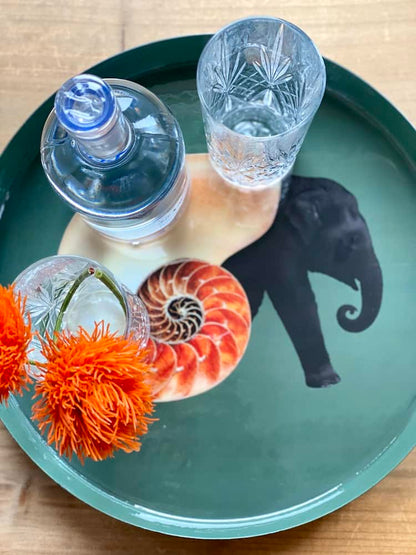 Tablett SHELLEPHANT von GANGZAI mit Elefant-Muschel-Design