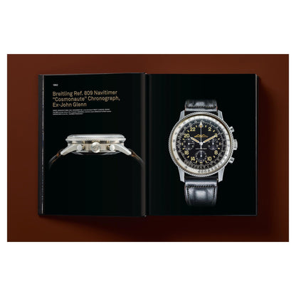 Premium-Bildband mit goldfarbener Uhrengrafik und schwarzem Hardcover.