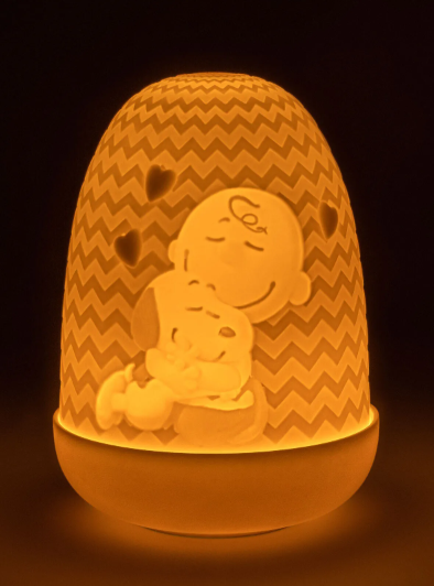 Runde Porzellanlampe mit eingraviertem Snoopy- und Woodstock-Motiv.