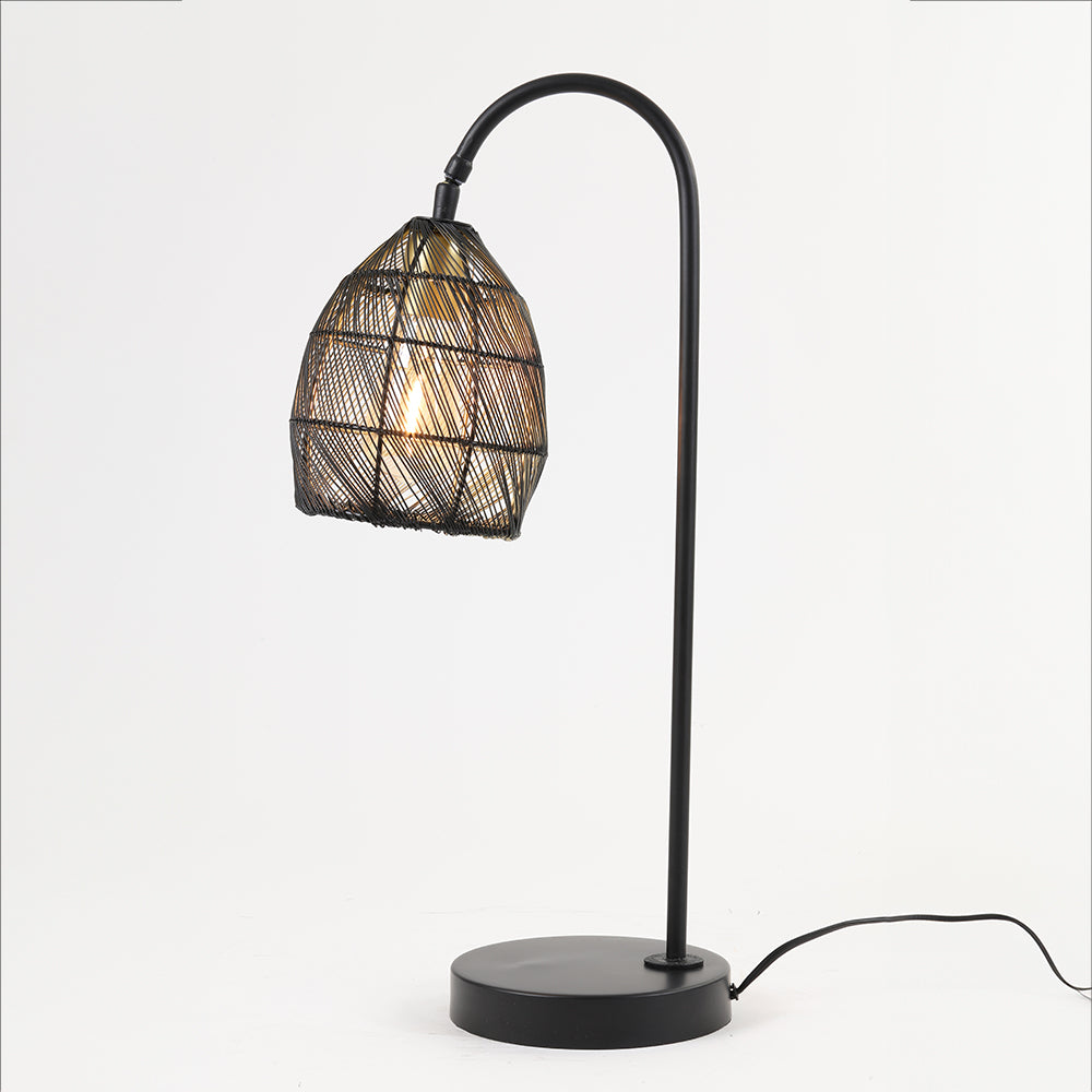 Tischleuchte MEYA in matt schwarz und gold der Marke Light &amp;amp; Living