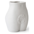 Skulpturale EDIE VASE aus weißem Porzellan.