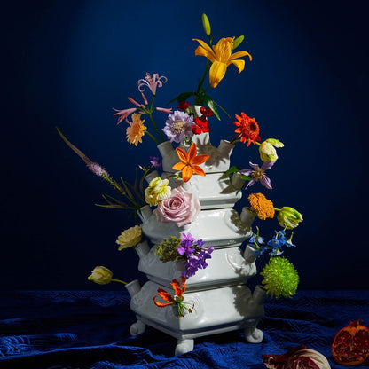 Vase Layer White – Zeitlose Designvase aus Porzellan von &amp;k Amsterdam 